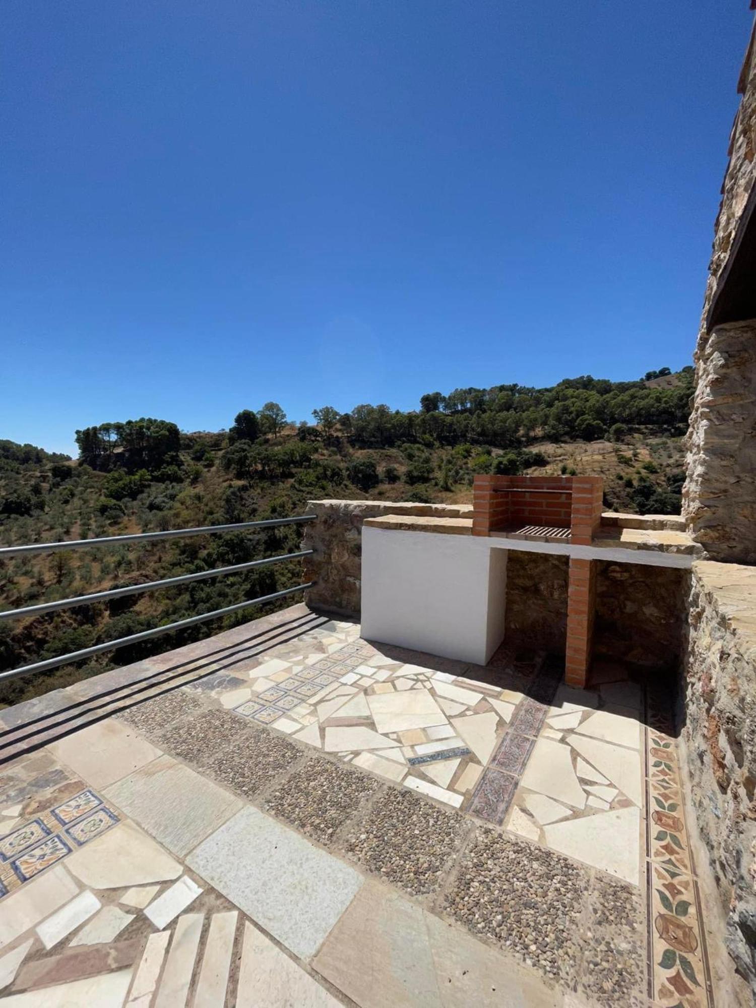 Casa De Piedra Villa Yunquera Екстериор снимка